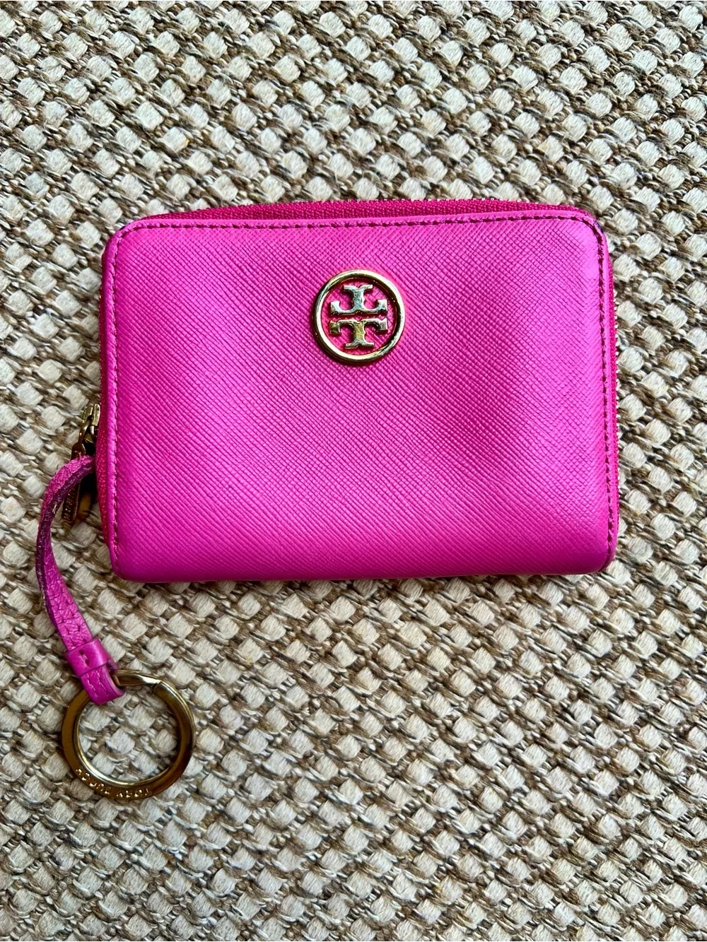 🎀Tory Burch Robinson Pink Zip Wallet